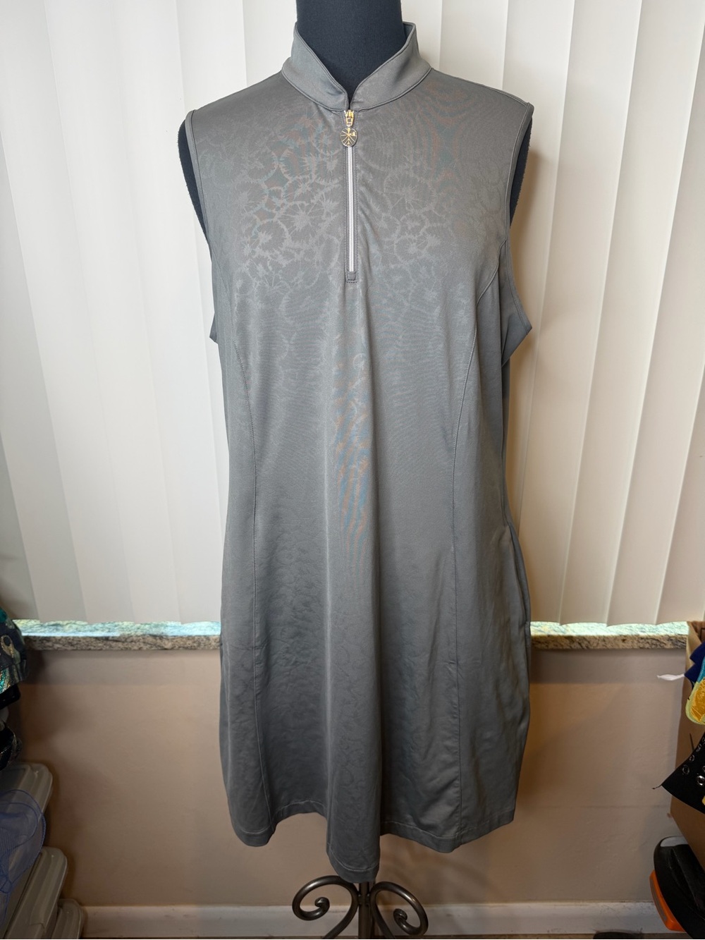Greg Norman ML75 Gardenia sleeveless zip golf dress in graphite grey Size XL